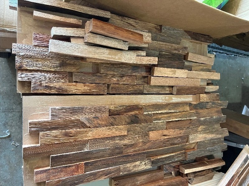 lot 48 image: Unique Wood Paneling Wall Decor Pieces - Needs Reglueing - 8 Pieces 3D Wall Art