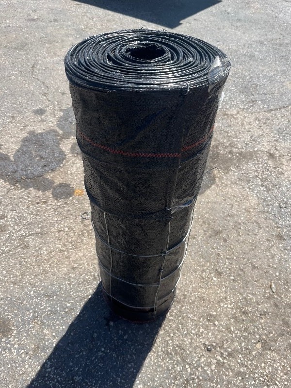 lot 195 image: 3 x 25 Mesh & Metal Wire Fence Barrier - see images