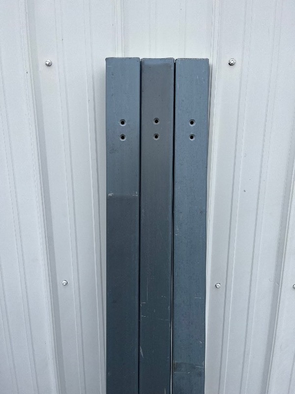 lot 234 image: Bundle of 3 Heavy Duty Weather Proof Straight Edge 6 x 2 x 3