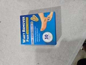 lot 9079 image: Wart Remover Pads 30 Pack