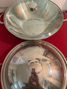 lot 214 image: Wolfgang Puck Bistro Collection 14 Wok w Lid and 13 Braising Pan w Cover - Both Like New
