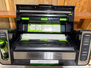 lot 199 image: Food Saver Vacuum Sealing System