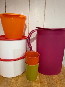 lot 197 image: Tupperware, All Nice Condition
