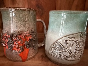lot 173 image: MCM Glit Pottery Iceland Lava Mugs
