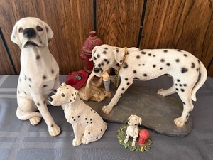 lot 168 image: Dalmatian Figurines