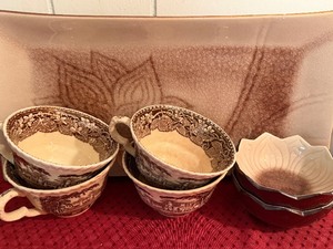 lot 149 image: Serving Platter w Dishes and Masons Tea Cups