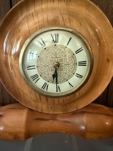 lot 411 image: Vintage Mantle Clock