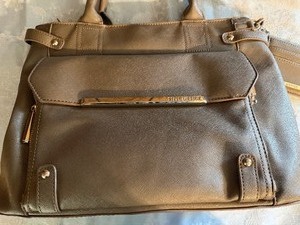lot 425 image: Steve Madden Purse, Like New