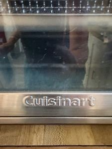 lot 126 image: Cuisinart Toaster OvenAir Fryer, Very Nice Condition