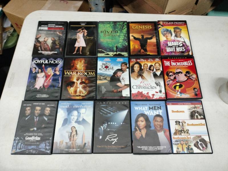 lot 62375 image: Lot of 15 Movies