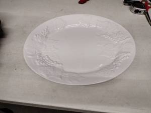 lot 63500 image: Vintage Extra Large White Decorative Serving Platter - Made in Portugal