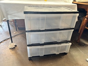lot 36625 image: 24 x 24 3 Drawer Storage Container.