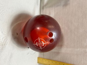 lot 36637 image: Red Post 15 Bowling Ball.
