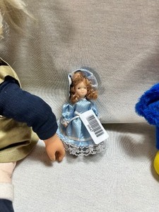lot 36647 image: Lot of Misc. Stuffed Animals & Dolls