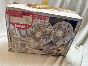 lot 36722 image: Windmere 2-in-1 Fan