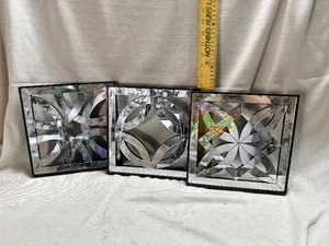 lot 36724 image: 3 Glass Mirror Decor