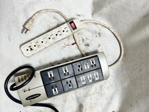 lot 36765 image: Lot of 2 Power Strips - 6 Plug & 10 Plug.