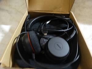 lot 36886 image: Sennheiser Headphones