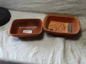 lot 37099 image: Brick Oven Pots