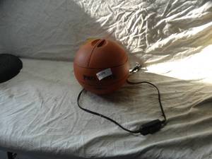 lot 37107 image: Basketball Pros Crockpot
