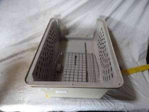 lot 37127 image: Medium-Size Animal Kennel