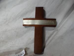lot 37129 image: Wooden Crosse w John 316 Verse
