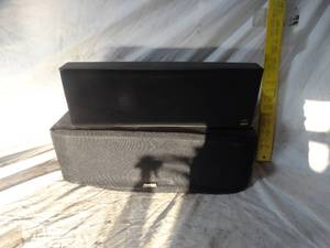 lot 37135 image: Paradigim 3 Box Speaker