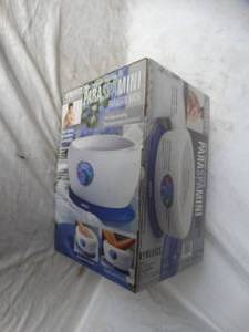 lot 37061 image: New in The Box Homedics ParaSpaMini Paraffin Bath Heat Therapy