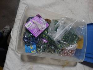 lot 37025 image: Lot of Misc. New Marbles