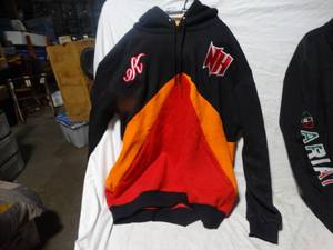 lot 37036 image: Hot human 2XL hoodie.