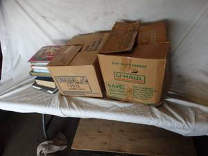 lot 37087 image: Lot of Vintage Books