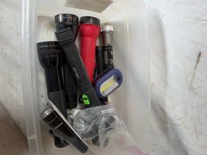 lot 36790 image: Lot of Misc. Flashlights