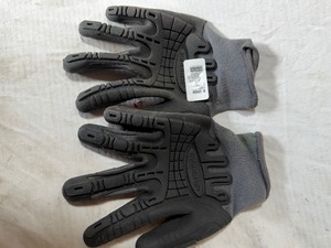 lot 36798 image: Black Margrip Gloves