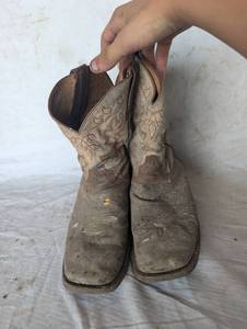 lot 36941 image: Cody James Mens Boots (11-D)