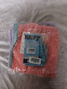 lot 36964 image: New Cooling Band & Cloths