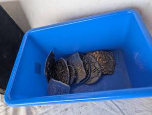 lot 36972 image: Lot of Different Bet Buckles