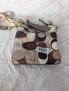 lot 36913 image: Coach Tan & Brown Bag