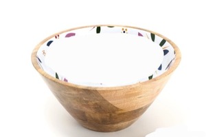 lot 1029 image: Temp-tations Old World 4-qt Mango Wood Bowl