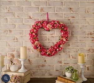 lot 1066 image: Rose Heart Wreath by Valerie- Pink