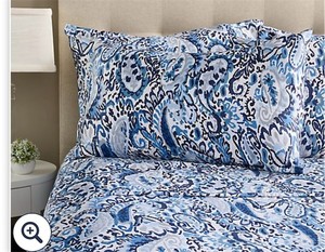 lot 1077 image: Rauon Bamboo Blend Stay-Tuck Sheet Set by Kim Grave Navy Cal-King