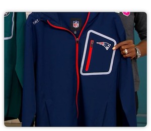 lot 1114 image: TEXANS NFL Mens Lightweight Zip-Up Hoodie Size small