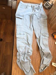 lot 1165 image: light wash cinched cargo jeans size 2XL