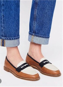 lot 1168 image: Womens Color-Block Penny Loafers size 42