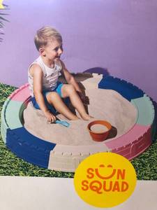 lot 1234 image: Castle Fort Sandbox with Floor - Sun Squad