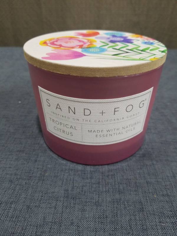 lot 2623 image: Sand  Fog Tropical Citrus Scented Candle