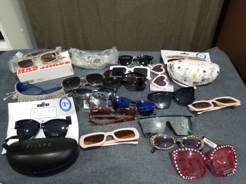 lot 2419 image: Lot of Sunglasses ELLURE and Mixed Brands with Cases