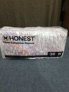 lot 1290 image: Honest Clean Conscious Diapers Size N 36 Count
