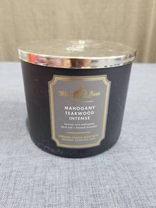 lot 1298 image: White Barn Mahogany Teakwood Intense Scented Candle 3-Wick