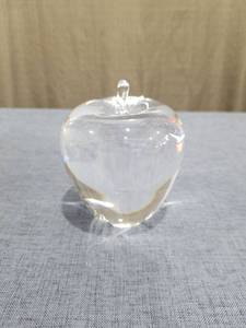 lot 1333 image: Clear Glass Apple Paperweight