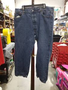 lot 1370 image: Levis 501 Jeans W42 L30
